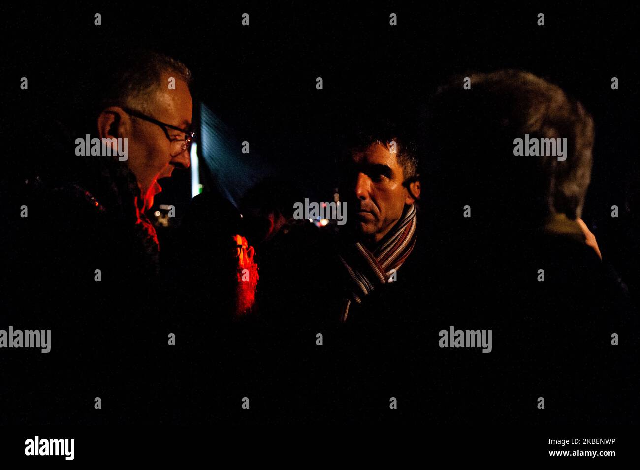 Il sindaco di Rotterdam, Ahmed Aboutaleb e il segretario di Stato Paul Blokhuis stanno parlando durante l'inaugurazione del monumento nazionale dell'Olocausto "luce della vita" a Rotterdam, il 16th 2020 gennaio. (Foto di Romy Arroyo Fernandez/NurPhoto) Foto Stock