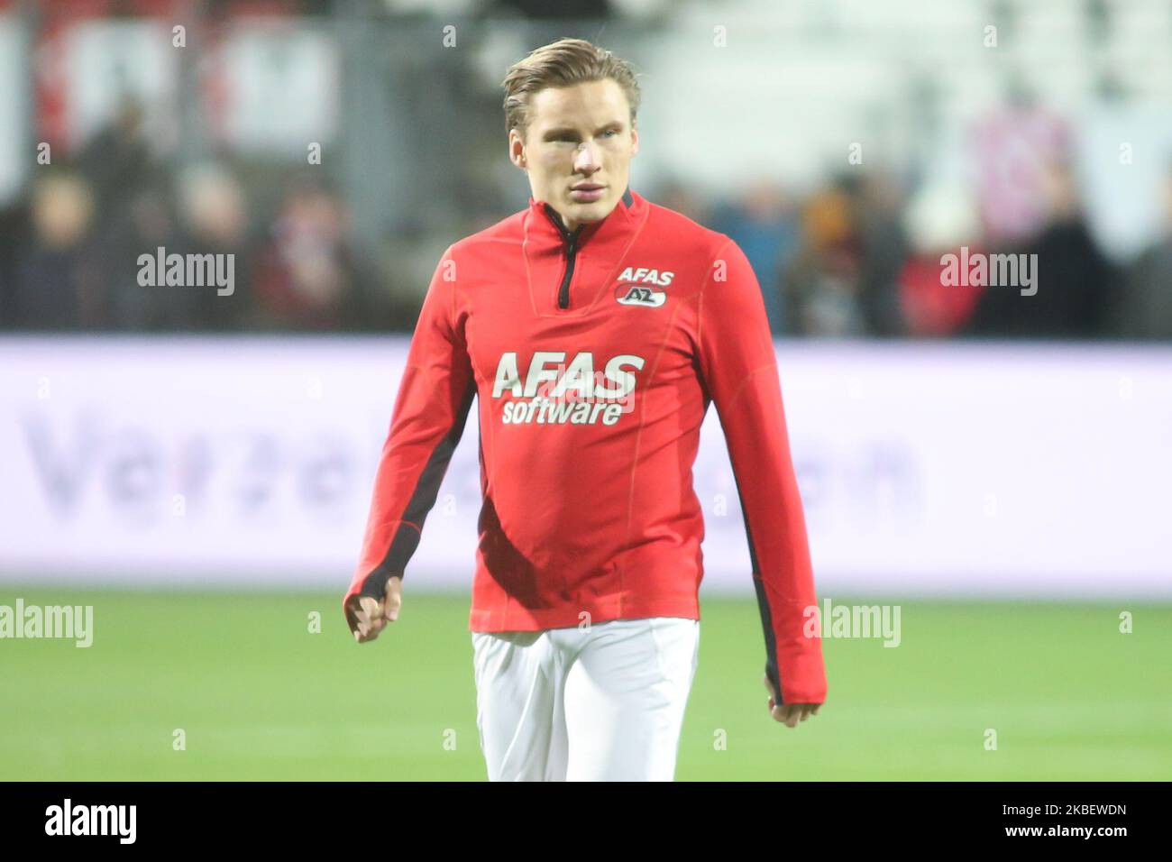 Teun Koopmeiners (AZ Alkmaar) si occupa dell'appuntamento di Eredivie del 2019/20 tra AZ Alkmaar e Willem II allo stadio AFAS. (Foto di Federico Guerra Moran/NurPhoto) Foto Stock