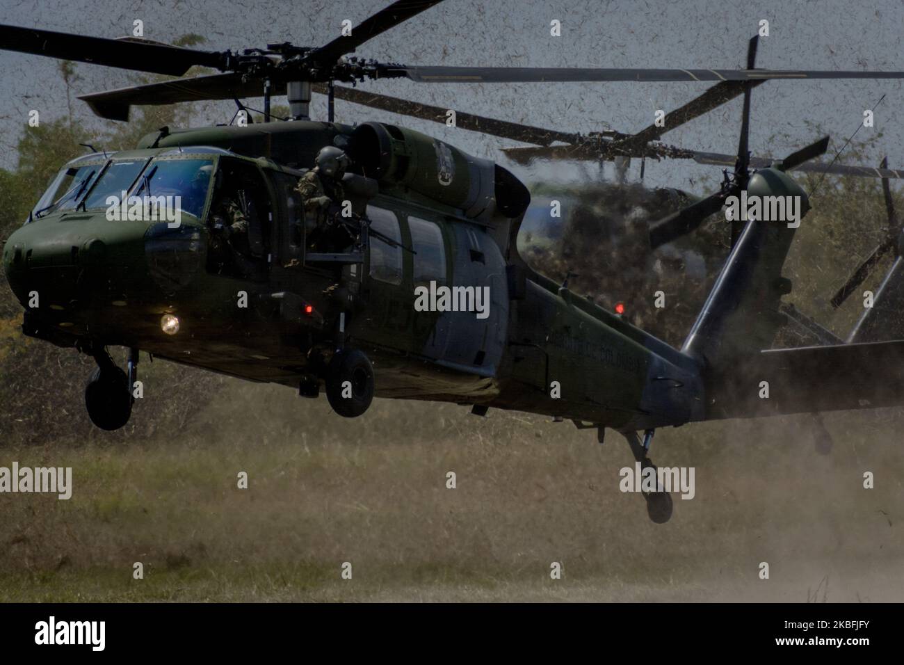 Le truppe colombiane e statunitensi tengono esercitazioni militari congiunte a Tolemaida, Colombia, il 26 gennaio 2020. Gli Stati Uniti parteciperanno con 75 paracadutisti della 82nd Airborne Division a Fort Bragg, North Carolina, e 40 membri dell'Esercito del Sud. Le forze militari colombiane esporranno le loro capacità in particolare quelle dell'aeronautica, con C295 e C130 aerei, elicotteri. Saranno presenti anche esperti del Brasile in qualità di osservatori. (Foto di Vanessa Gonzalez/NurPhoto) Foto Stock