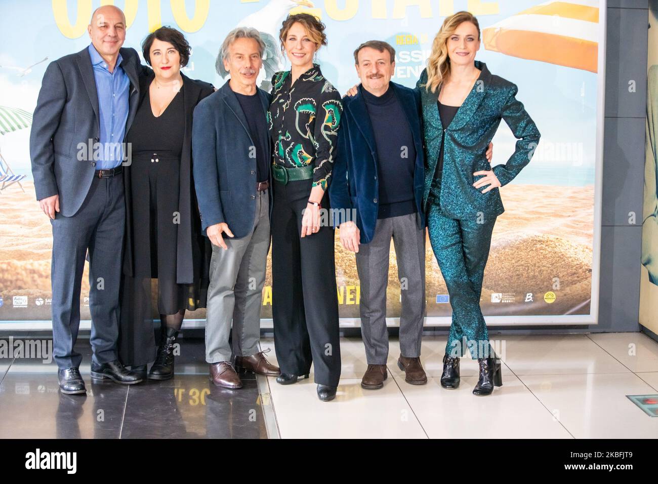 Aldo Baglio, Maria De Biase, Giovanni Storti, Carlotta Natoli, Giacomo Poretti, Lucia Mascino durante il film fotovideo 'odio l'Estate' al Cinema Adriano di Roma, il 27 gennaio 2020. (Foto di Mauro Fagiani/NurPhoto) Foto Stock