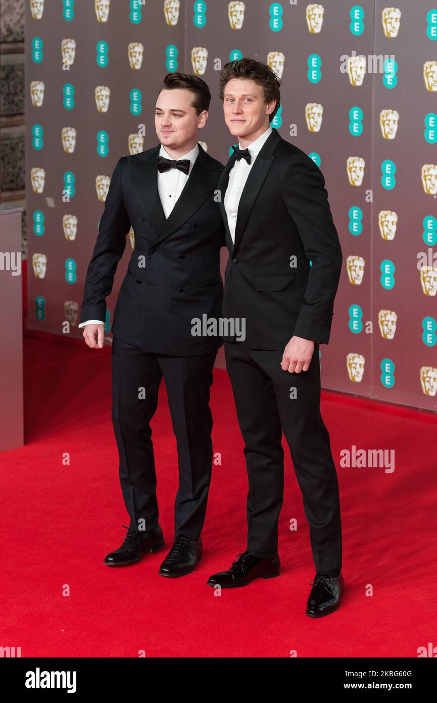 Dean-Charles Chapman e George MacKay presenziano alla cerimonia di premiazione della EE British Academy Film Awards alla Royal Albert Hall il 02 febbraio 2020 a Londra, Inghilterra. (Foto di Wiktor Szymanowicz/NurPhoto) Foto Stock