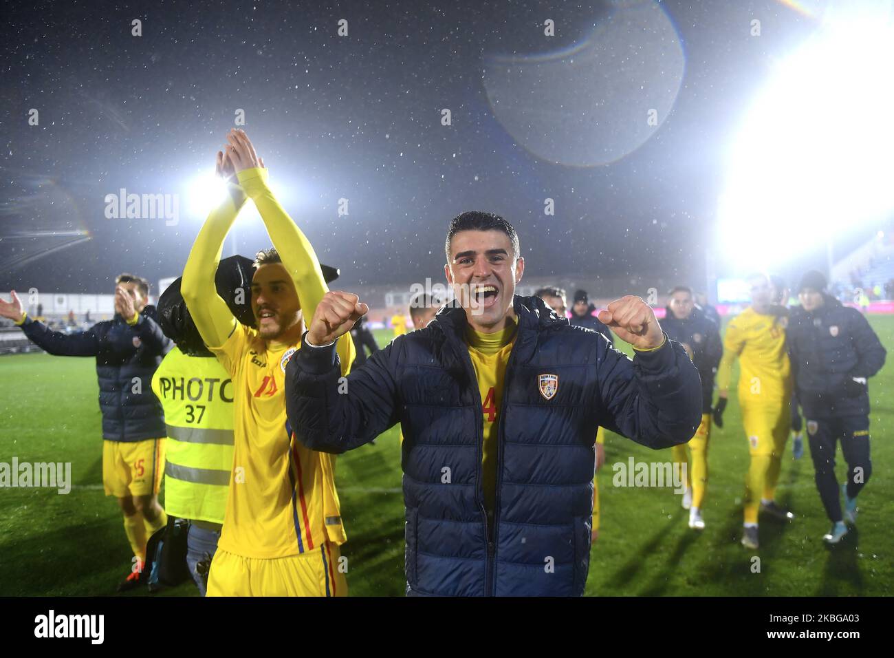 Alexandru Pascanu di Romania festeggia dopo il gioco del campionato UEFA U21 tra Romania U21 contro Finlandia U21, a Voluntari, Romania, il 14 novembre 2019. (Foto di Alex Nicodim/NurPhoto) Foto Stock