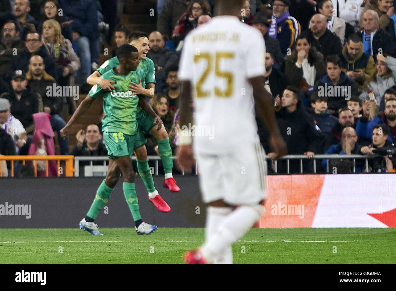 I giocatori o Real Sociedad celebrano il gol durante la partita della Liga tra il Real Madrid e il Real Sociedad allo stadio Santiago Bernabeu di Madrid, in Spagna, il 6 febbraio 2020. (Foto di A, il 6 febbraio 2020. Nurware/NurPhoto) Foto Stock