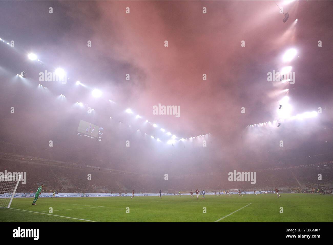 Una visione generale dello Stadio Giuseppe Meazza durante la Serie A match tra FC Internazionale e AC Milan allo Stadio Giuseppe Meazza il 09 febbraio 2020 a Milano. (Foto di Giuseppe Cottini/NurPhoto) Foto Stock