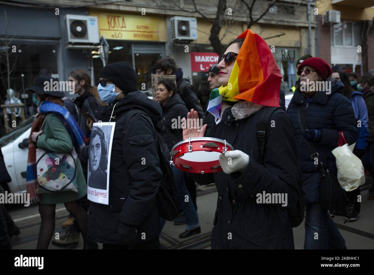 Dimostrazione "No Nazis on our Streets!" A Sofia, in Bulgaria, il 22 febbraio 2020 contro la processione nazionalista di estrema destra chiamata Lukov March. I partecipanti alla processione si sono opposti contro le menzogne e l'odio che il razzismo, la xenofobia, l'antisemitismo, l'omofobia e il sessismo generano! (Foto di Hristo Vladev/NurPhoto) Foto Stock