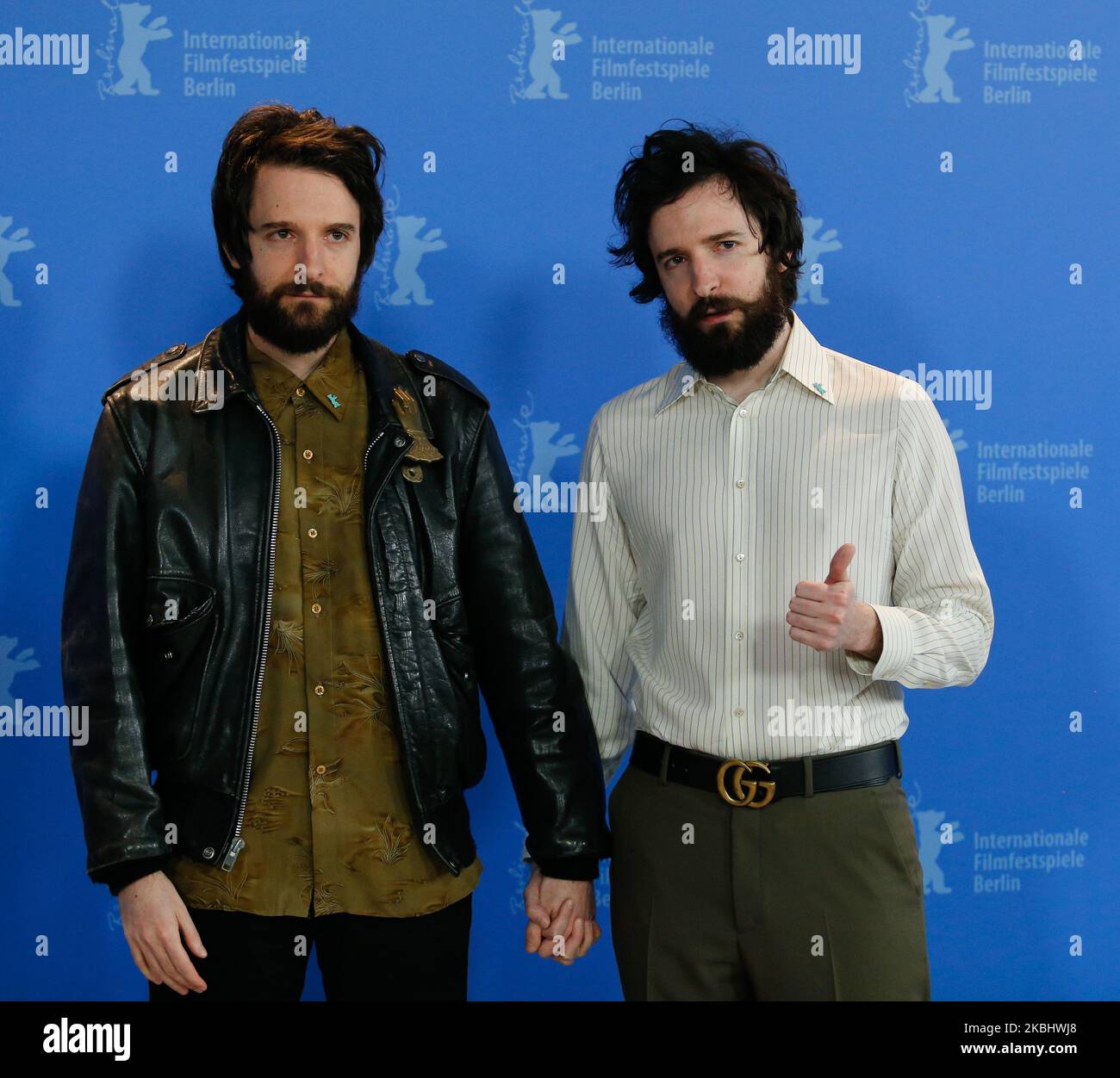 I registi e gli sceneggiatori italiani Damiano DInnocenzo e Fabio DInnocenzo posano alla chiamata fotografica 'Bed Tales' durante il 70th° Berlinale International Film Festival a Grand Hyatt a Berlino, in Germania, il 25 febbraio 2020. (Foto di Dominika Zarzycka/NurPhoto) Foto Stock