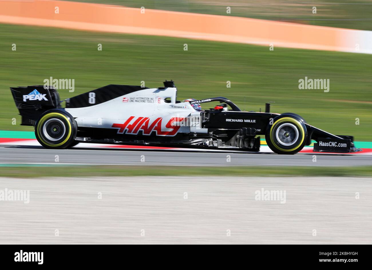Romain Grosjean e l'Haas VF-20 durante il giorno 4 della prova di formula 1, il 26 febbraio 2020, a Barcellona, Spagna. -- (Foto di Urbanandsport/NurPhoto) Foto Stock