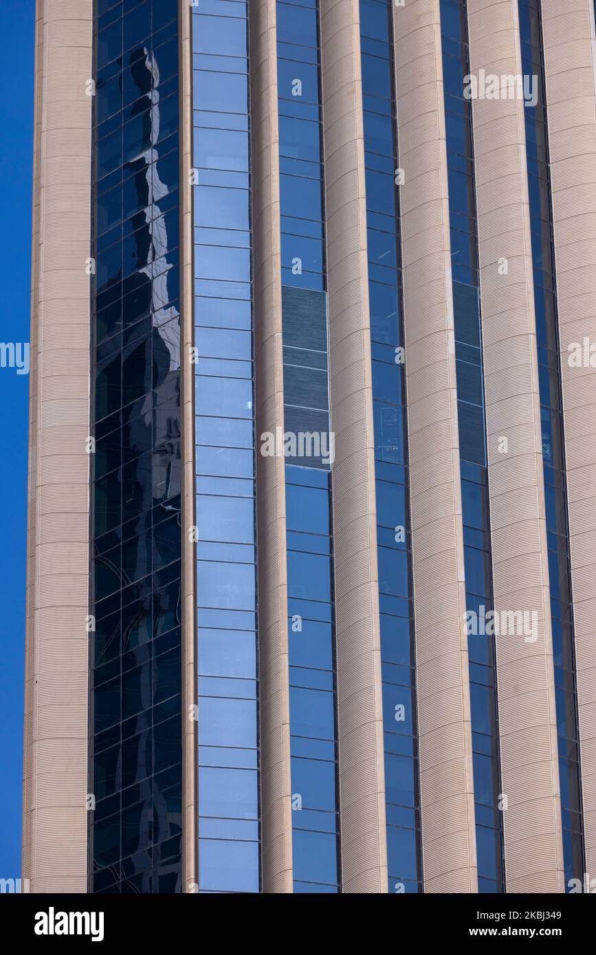 National Bank of Kuwait Tower, progettata da Norman Forster and Partners, Kuwait City Foto Stock