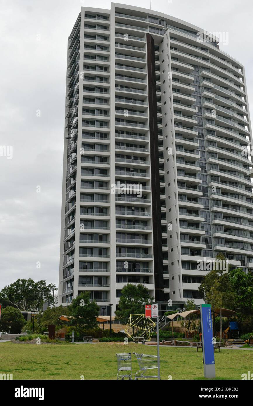 Vista degli appartamenti a Sydney, Australia il 24 marzo 2020. Con l'imminente chiusura di pub, ristoranti, caffè e locali di intrattenimento in Australia a causa del coronavirus, l'Australia potrebbe vedere la disoccupazione raggiungere circa il 10 per cento. Un certo sollievo agli inquilini in difficoltà con l'assistenza di noleggio come parte del pacchetto COVID 19 annunciato dal governo federale . (Foto di Izhar Khan/NurPhoto) Foto Stock