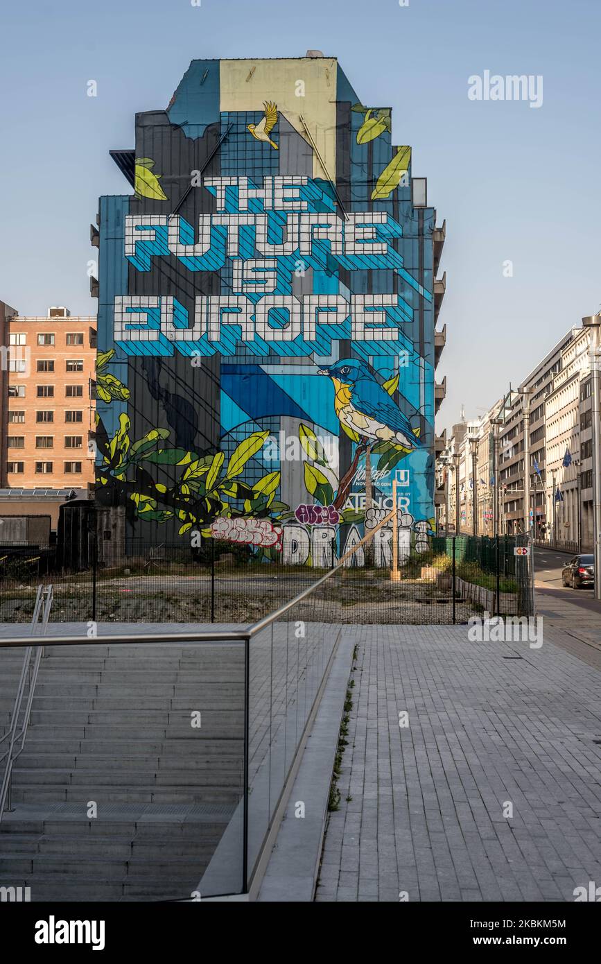 Le strade vuote di Bruxelles dopo la conferenza successiva a una riunione del Consiglio di sicurezza nazionale sul coronavirus a Bruxelles, in Belgio, il 26 marzo 2020. I residenti belgi devono rimanere a casa, le misure corona sono state prorogate fino all'aprile 19 in Belgio, Fiandre, Bruxelles e Vallonia. Tutti gli altri movimenti non essenziali sono vietati, le riunioni sono vietate, i negozi non essenziali sono chiusi. (Foto di Jonathan Raa/NurPhoto) Foto Stock