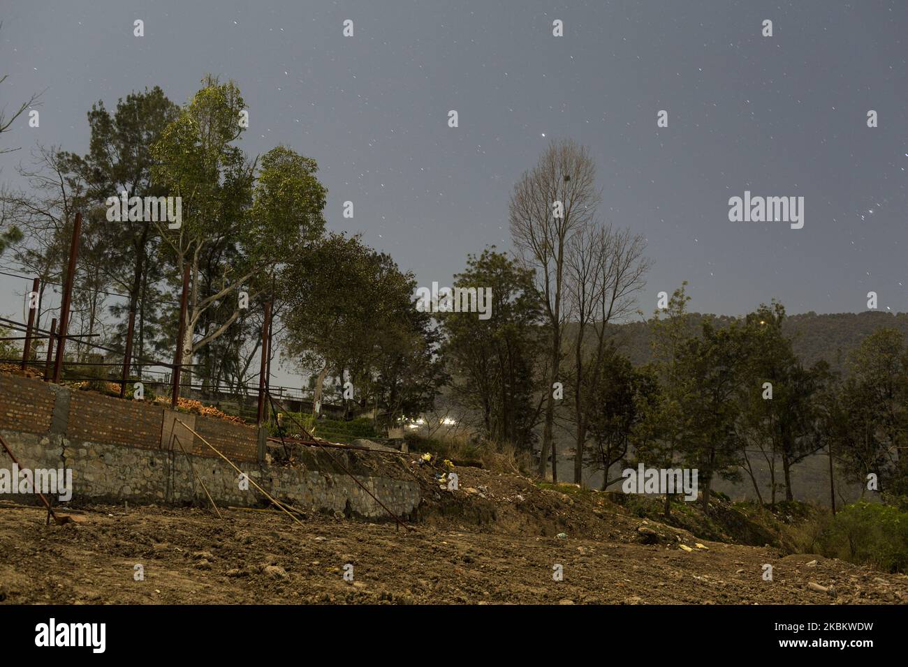 Vista dei campi nel villaggio di Khokana in Nepal, il 8 marzo 2020, che è famoso per il suo olio di muffa. (Foto di Istiak Karim/NurPhoto) Foto Stock