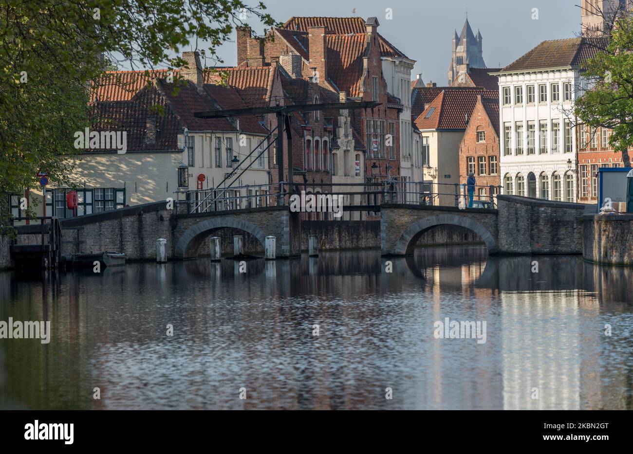 Una visione generale di BrugesA, Belgio, il 27 aprile 2020. L'industria europea del turismo circa un miliardo di euro al mese in entrate perse a causa dell'epidemia di coronavirus (COVID-19). (Foto di Jonathan Raa/NurPhoto) Foto Stock