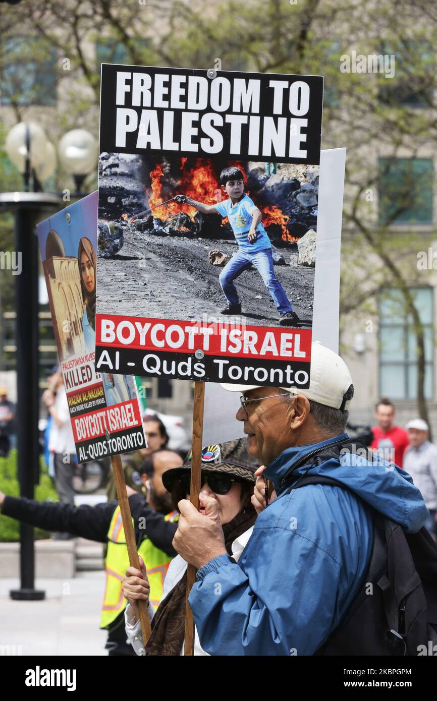 Al Quds Day (al-Quds Day) si raduna al di fuori del consolato statunitense a Toronto, Ontario, Canada il 01 maggio 2019. I raduni al Quds Day si sono svolte in oltre 800 città in tutto il mondo per denunciare la continua occupazione della Palestina da parte di Israele. 'Al Quds' è il nome arabo di Gerusalemme, è un evento annuale che si è tenuto l'ultimo venerdì del Ramadan, iniziato dalla Repubblica islamica dell'Iran nel 1979 per esprimere sostegno ai palestinesi e opporsi al sionismo e a Israele. (Foto di Creative Touch Imaging Ltd./NurPhoto) Foto Stock