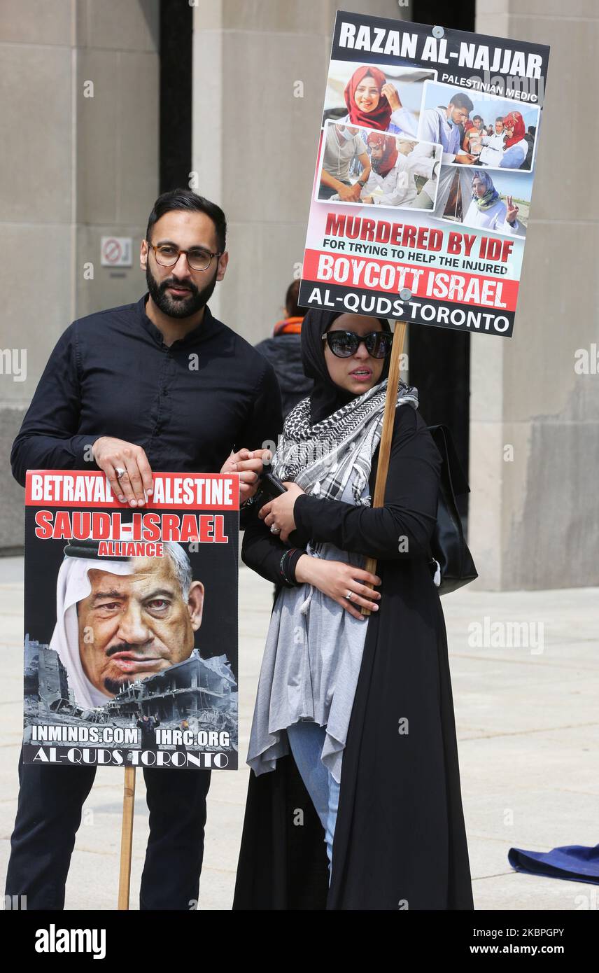 Al Quds Day (al-Quds Day) si raduna al di fuori del consolato statunitense a Toronto, Ontario, Canada il 01 maggio 2019. I raduni al Quds Day si sono svolte in oltre 800 città in tutto il mondo per denunciare la continua occupazione della Palestina da parte di Israele. 'Al Quds' è il nome arabo di Gerusalemme, è un evento annuale che si è tenuto l'ultimo venerdì del Ramadan, iniziato dalla Repubblica islamica dell'Iran nel 1979 per esprimere sostegno ai palestinesi e opporsi al sionismo e a Israele. (Foto di Creative Touch Imaging Ltd./NurPhoto) Foto Stock