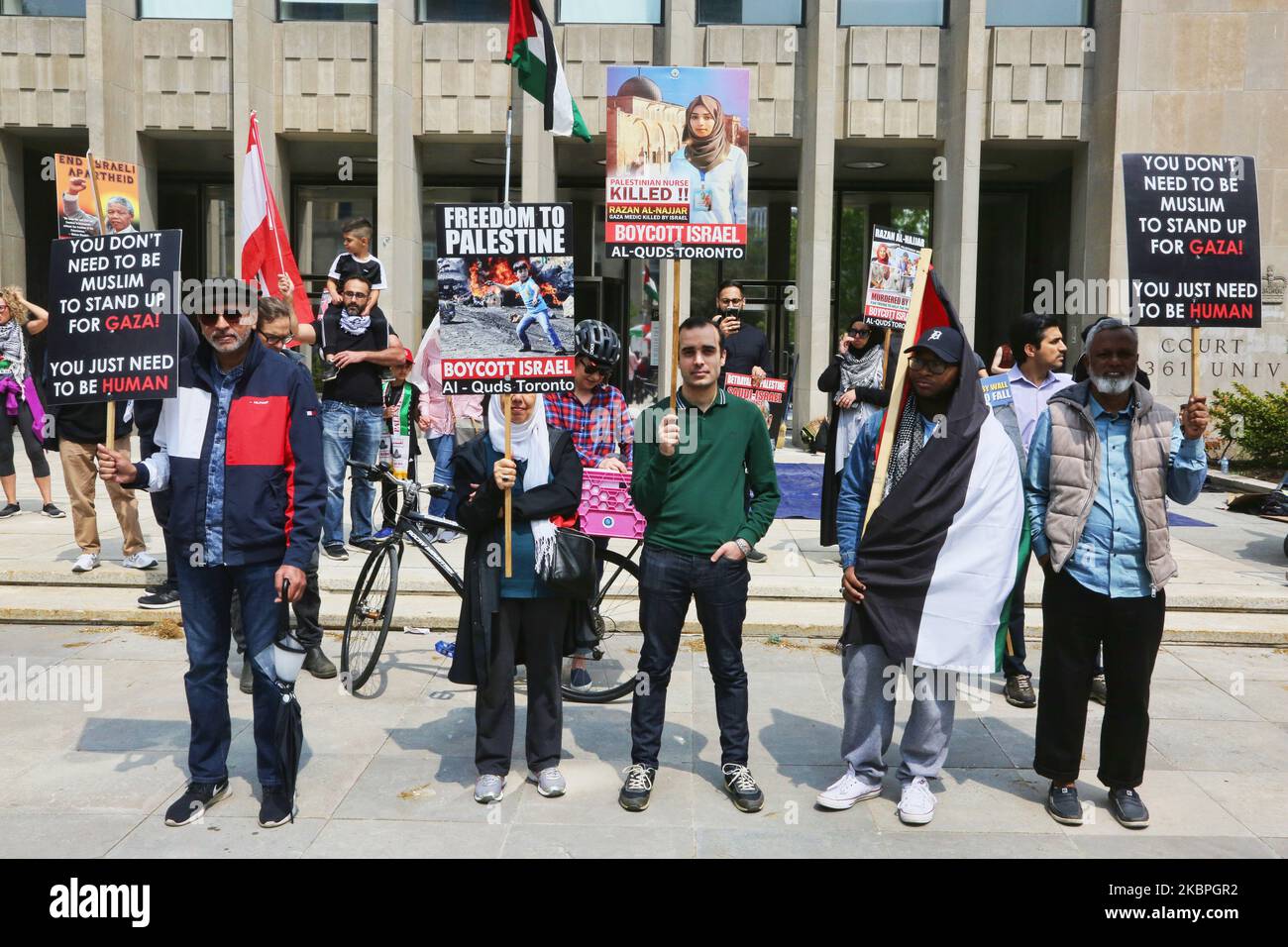 Al Quds Day (al-Quds Day) si raduna al di fuori del consolato statunitense a Toronto, Ontario, Canada il 01 maggio 2019. I raduni al Quds Day si sono svolte in oltre 800 città in tutto il mondo per denunciare la continua occupazione della Palestina da parte di Israele. 'Al Quds' è il nome arabo di Gerusalemme, è un evento annuale che si è tenuto l'ultimo venerdì del Ramadan, iniziato dalla Repubblica islamica dell'Iran nel 1979 per esprimere sostegno ai palestinesi e opporsi al sionismo e a Israele. (Foto di Creative Touch Imaging Ltd./NurPhoto) Foto Stock