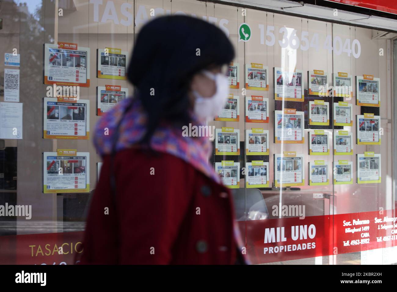 A causa della crisi economica causata dal COVID. 19, la metà degli inquilini non sono stati in grado di pagare l'affitto di giugno a causa della perdita di reddito durante la quarantena il 11 giugno 2020 a Buenos Aires, Argentina. (Foto di Carol Smiljan/NurPhoto) Foto Stock