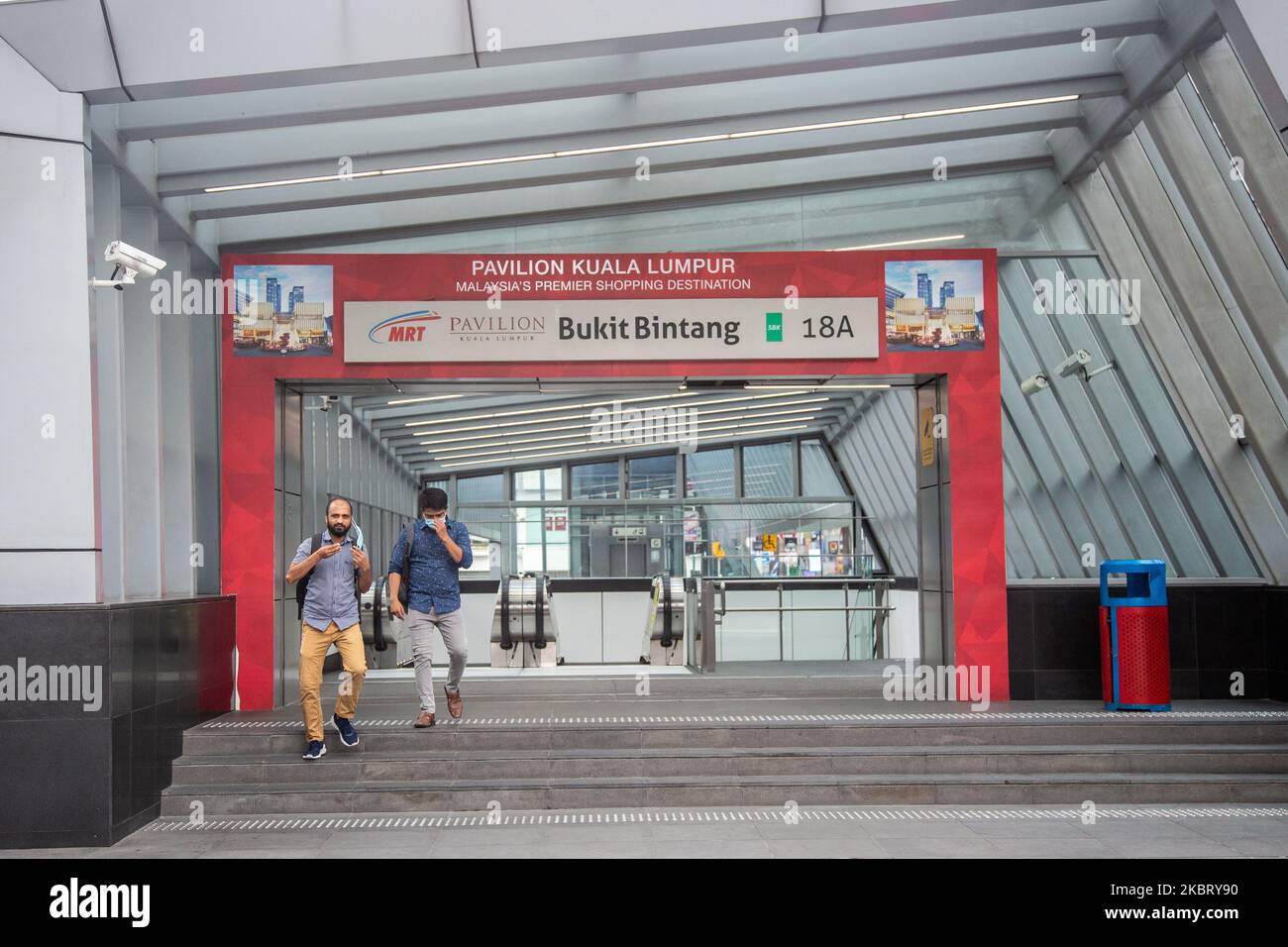 Vita quotidiana a Kuala Lumpur, Malesia, il 1 luglio 2020. Dopo quasi tre mesi di blocco, la Malesia ha riaperto quasi tutte le attività economiche e sociali in seguito al completamento delle linee guida per l'allontanamento sociale e la sicurezza (Foto di Fayed El-Geziry/NurPhoto) Foto Stock