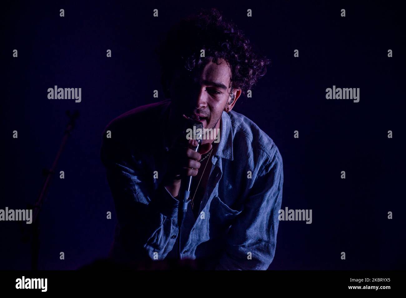 La band indie rock britannica The 1975 si esibirà dal vivo al Reading Festival 2016, a Reading, Berkshire, Regno Unito, il 28 agosto, 2016. Gli anni '1975 sono un pop rock inglese composto da cantante e chitarrista Matthew Healy, chitarrista Adam Hann, bassista Ross MacDonald e batterista/produttore George Daniel. (Foto di Alberto Pezzali/NurPhoto) Foto Stock