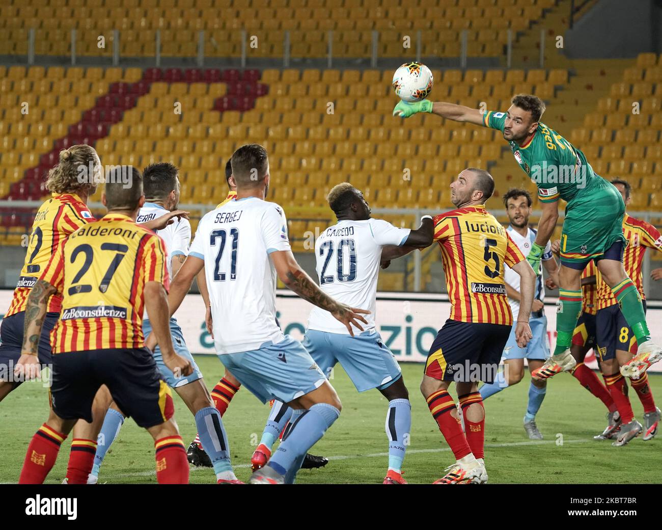 Gabriel Vasconcelos analisa bom momento do Lecce na Série B da