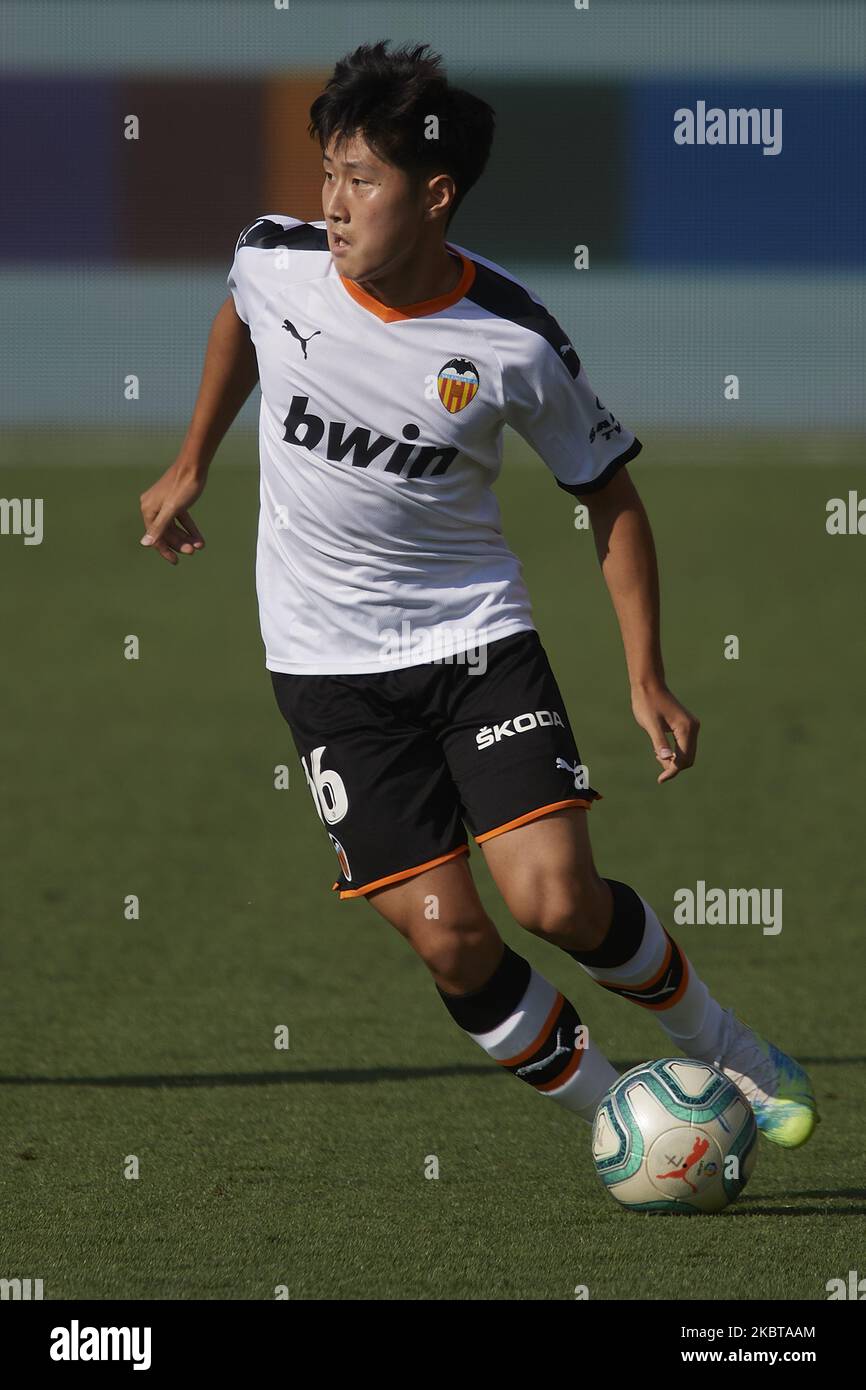 Kang-in Lee di Valencia in azione durante la partita Liga tra Villarreal CF e Valencia CF all'Estadio de la Ceramica il 28 giugno 2020 a Villareal, Spagna. (Foto di Jose Breton/Pics Action/NurPhoto) Foto Stock