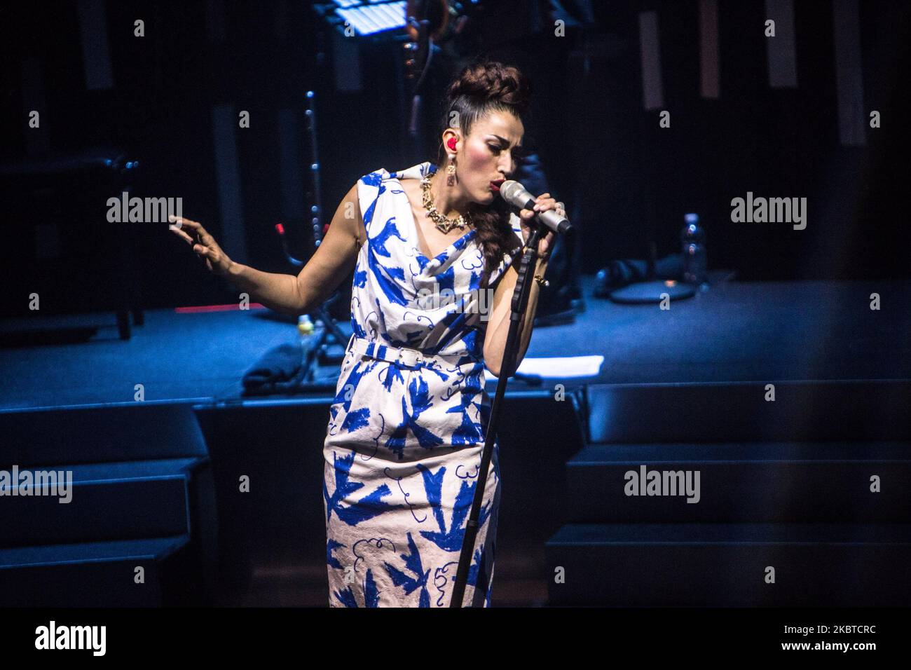 Nina Zilli suona dal vivo a Milano il 4 2015 maggio (Foto di Mairo Cinquetti/NurPhoto) Foto Stock