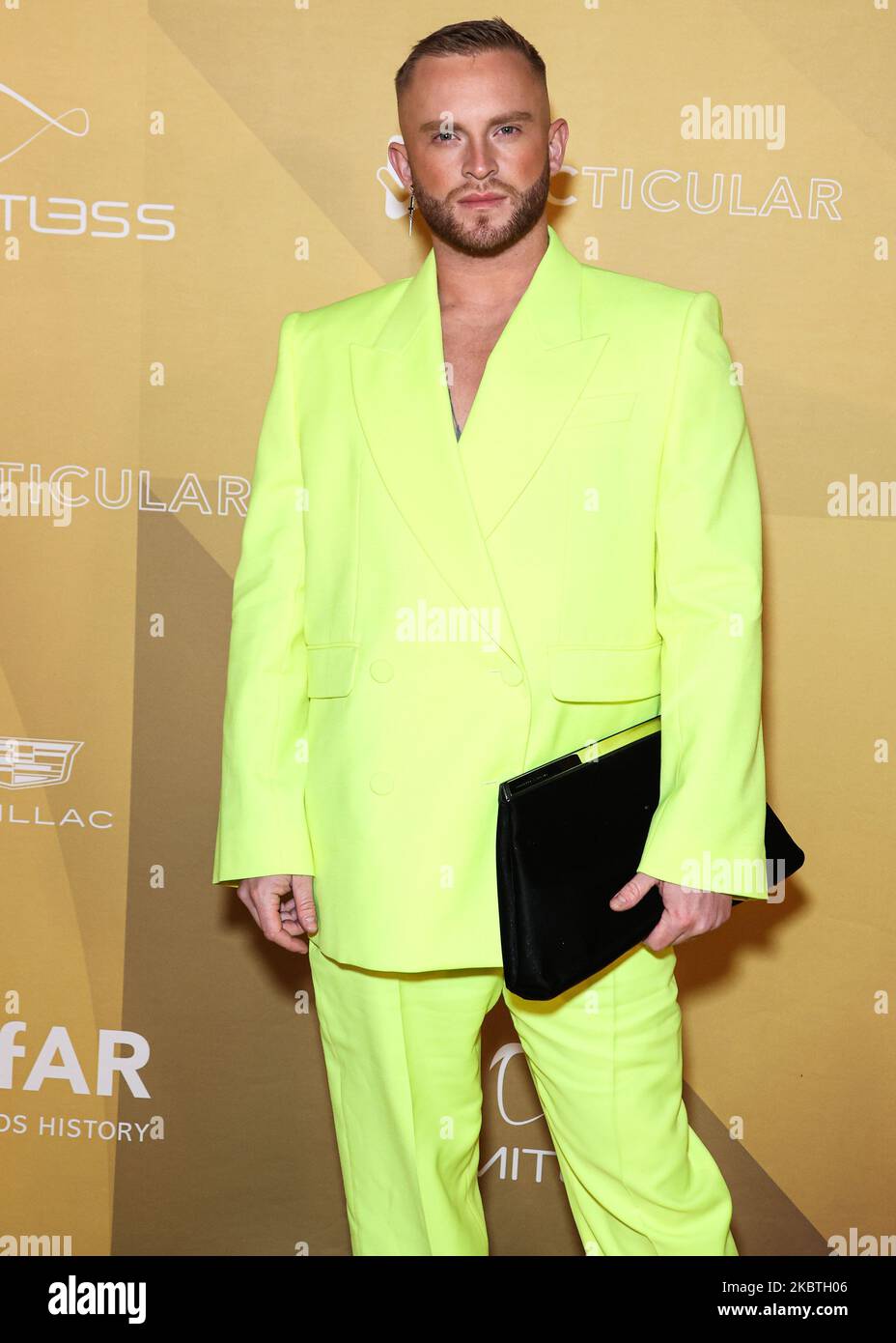 WEST HOLLYWOOD, LOS ANGELES, CALIFORNIA, USA - 03 NOVEMBRE: August Getty arriva al Gala dell'AMFAR 2022 di Los Angeles che si tiene presso il Pacific Design Center il 3 novembre 2022 a West Hollywood, Los Angeles, California, Stati Uniti. (Foto di Xavier Collin/Image Press Agency) Foto Stock