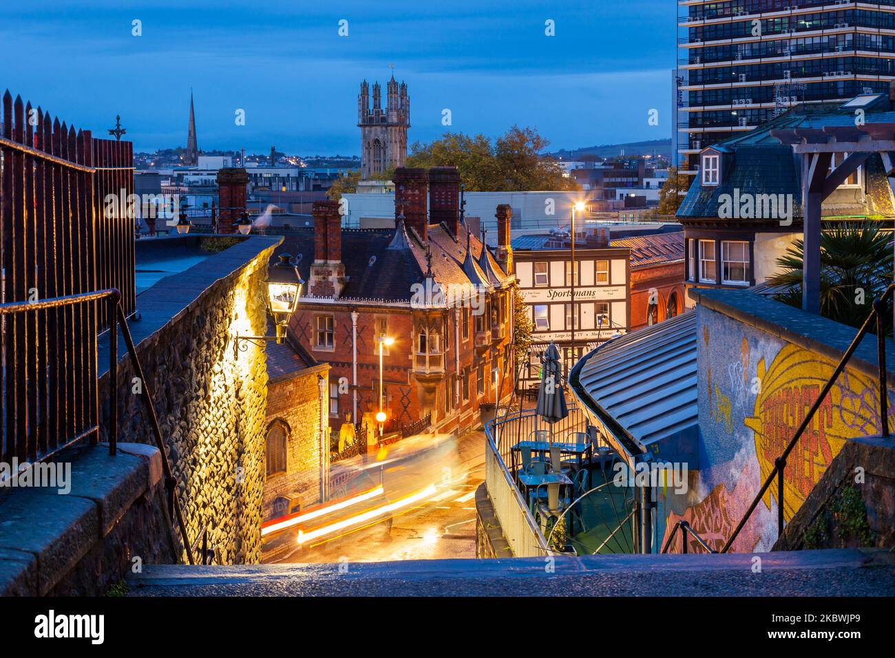 Dawn su passi di Natale a Bristol, Inghilterra. Foto Stock