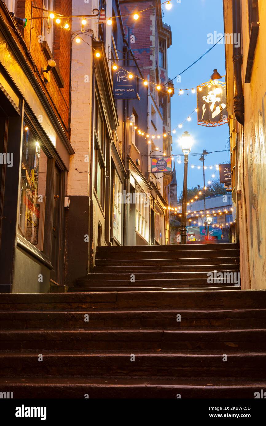 Dawn su passi di Natale a Bristol, Inghilterra. Foto Stock
