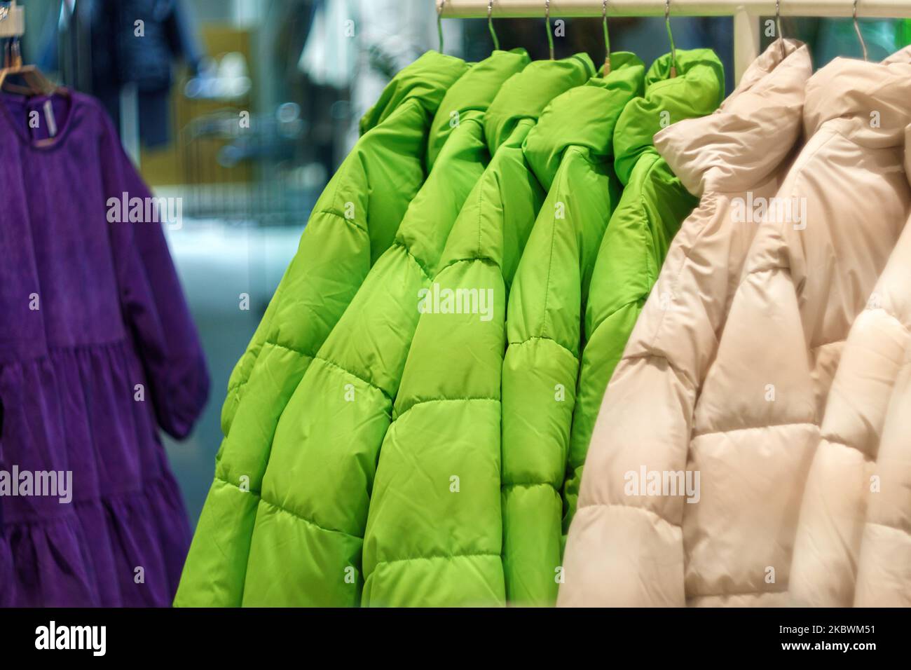 Giacche colorate immagini e fotografie stock ad alta risoluzione Alamy