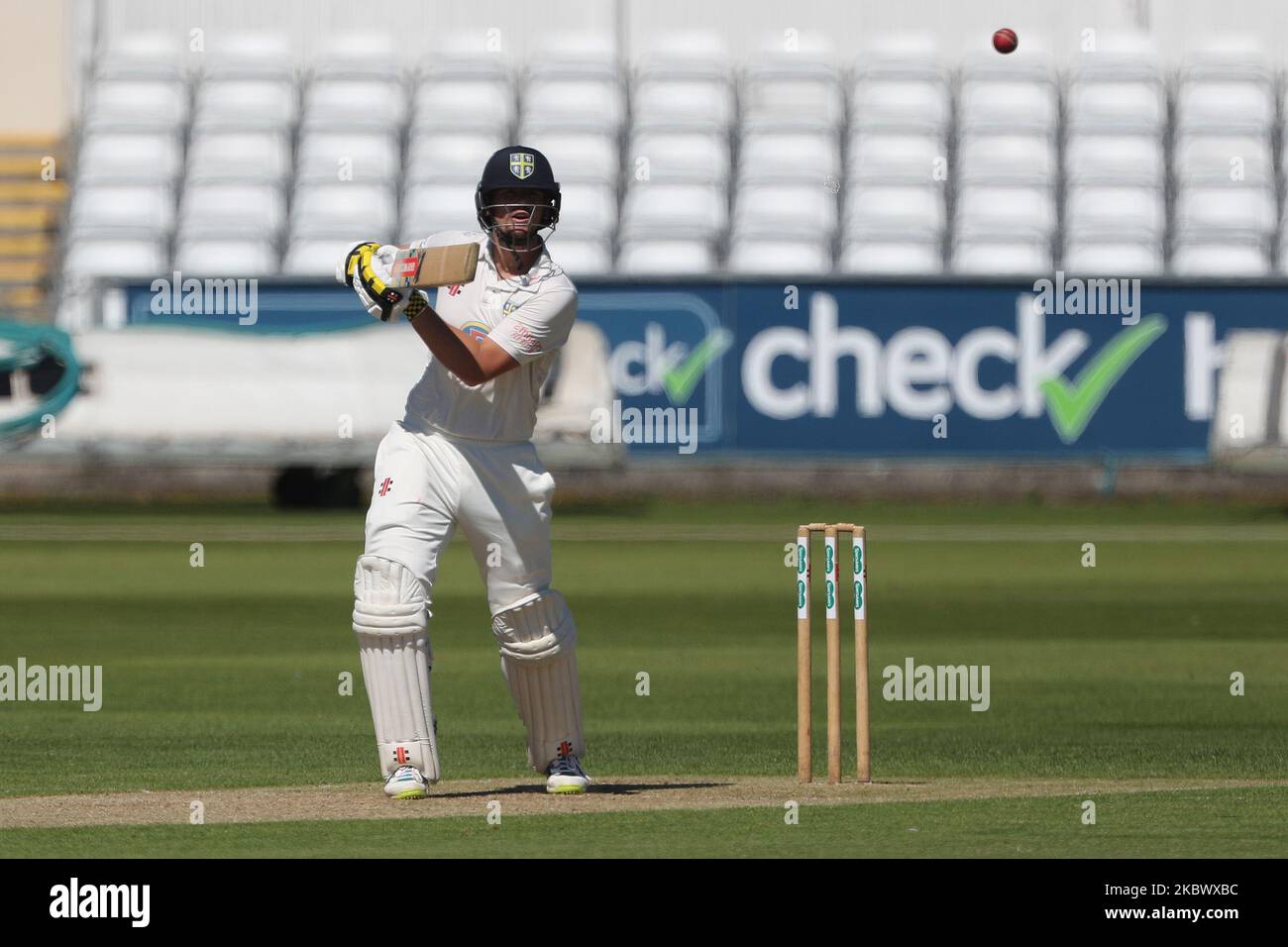 Alex Lees di Durham battendo durante la partita del Bob Willis Trophy tra il Durham County Cricket Club e il Lancashire a Emirates Riverside, Chester le Street sabato 8th agosto 2020. (Foto di Mark Fletcher/MI News/NurPhoto) Foto Stock