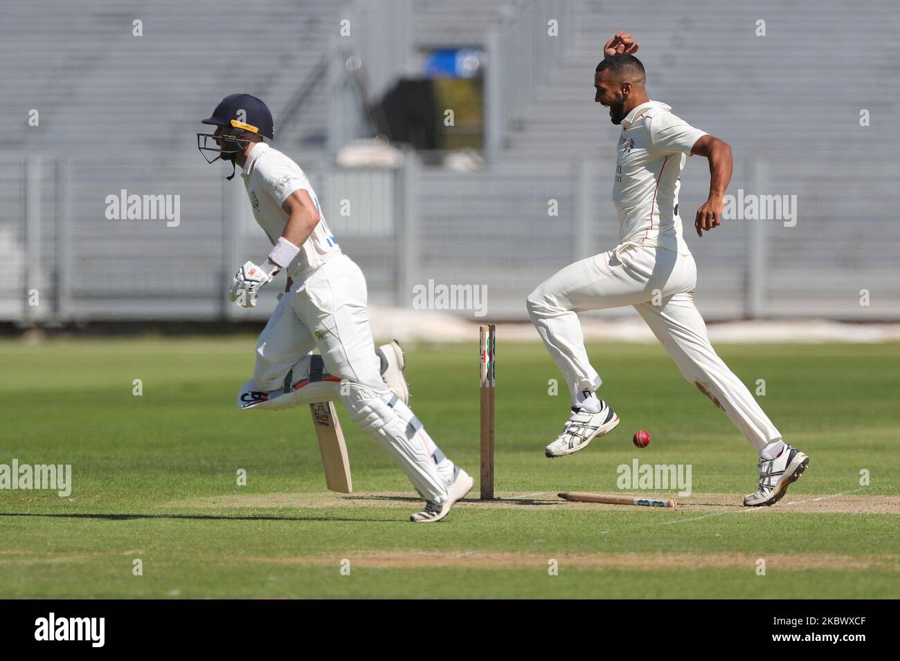 Liam Hurt of Lancashire celebra dopo che Gavin Harte di Durham è stato esaurito durante il Bob Willis Trophy match tra Durham County Cricket Club e Lancashire a Emirates Riverside, Chester le Street, sabato 8th agosto 2020. (Foto di Mark Fletcher/MI News/NurPhoto) Foto Stock