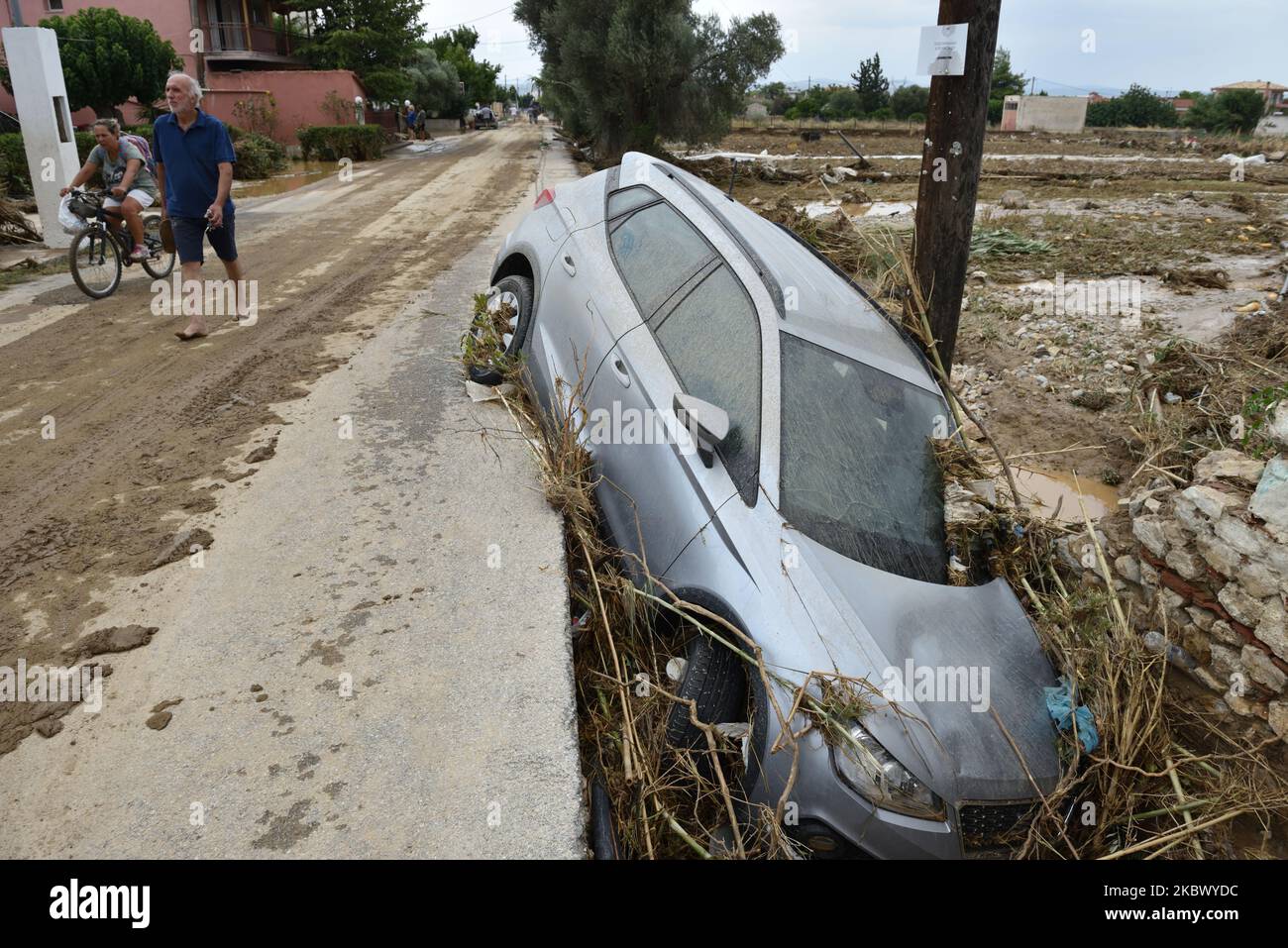 Le alluvioni hanno colpito Bourtzi, nella zona centrale dell'Eubea, in Grecia, il 9 agosto 2020 causando ingenti danni alla proprietà e lasciando cinque persone morte. (Foto di Nicolas Koutsokostas/NurPhoto) Foto Stock