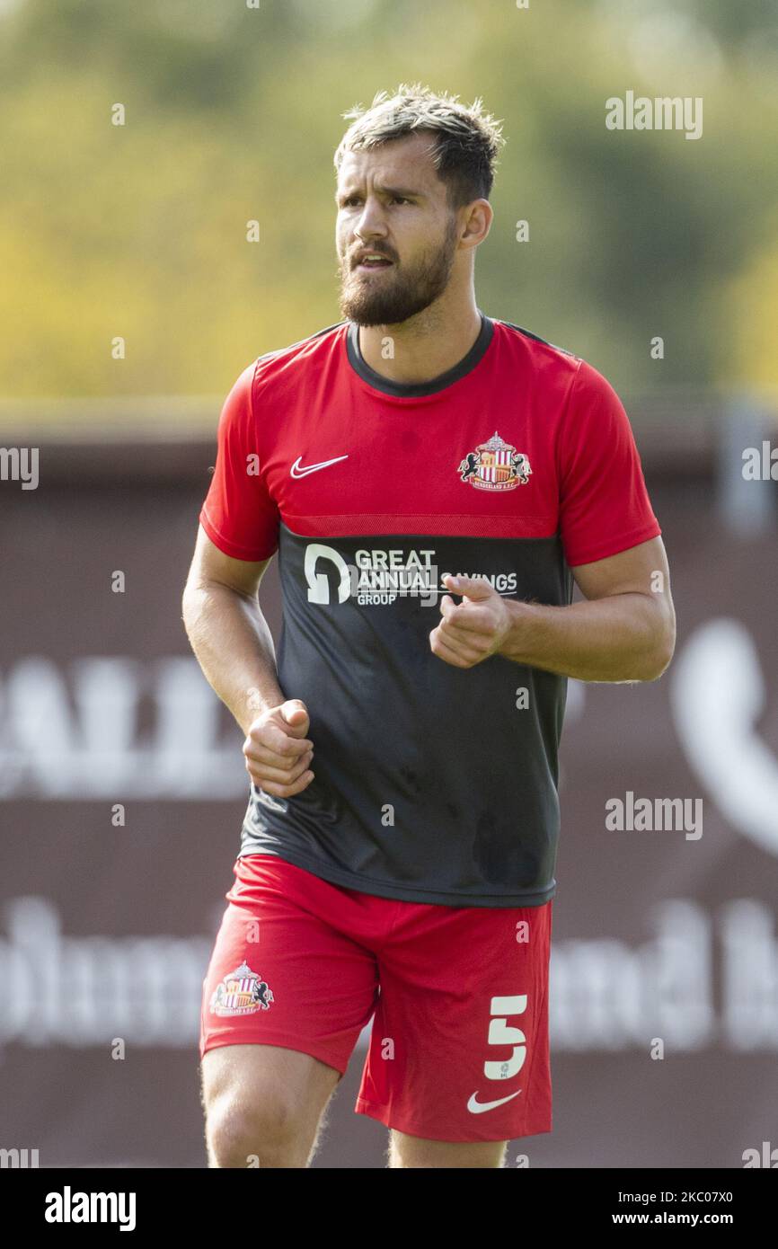 Bailey Wright of Sunderland durante la partita della Sky Bet League 1 tra Oxford United e Sunderland al Kassam Stadium di Oxford, Inghilterra, il 19 dicembre 2020. (Foto di Leila Coker/MI News/NurPhoto) Foto Stock