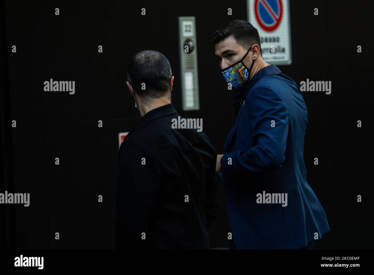 Il calciatore italiano dell'AC MILAN Alessio Romagnoli è presente alla sfilata di moda Dolce e Gabbana durante la Milano Fashion Week Primavera-Estate 20/21, Italia, Settembre 23 2020 (Foto di Mairo Cinquetti/NurPhoto) Foto Stock
