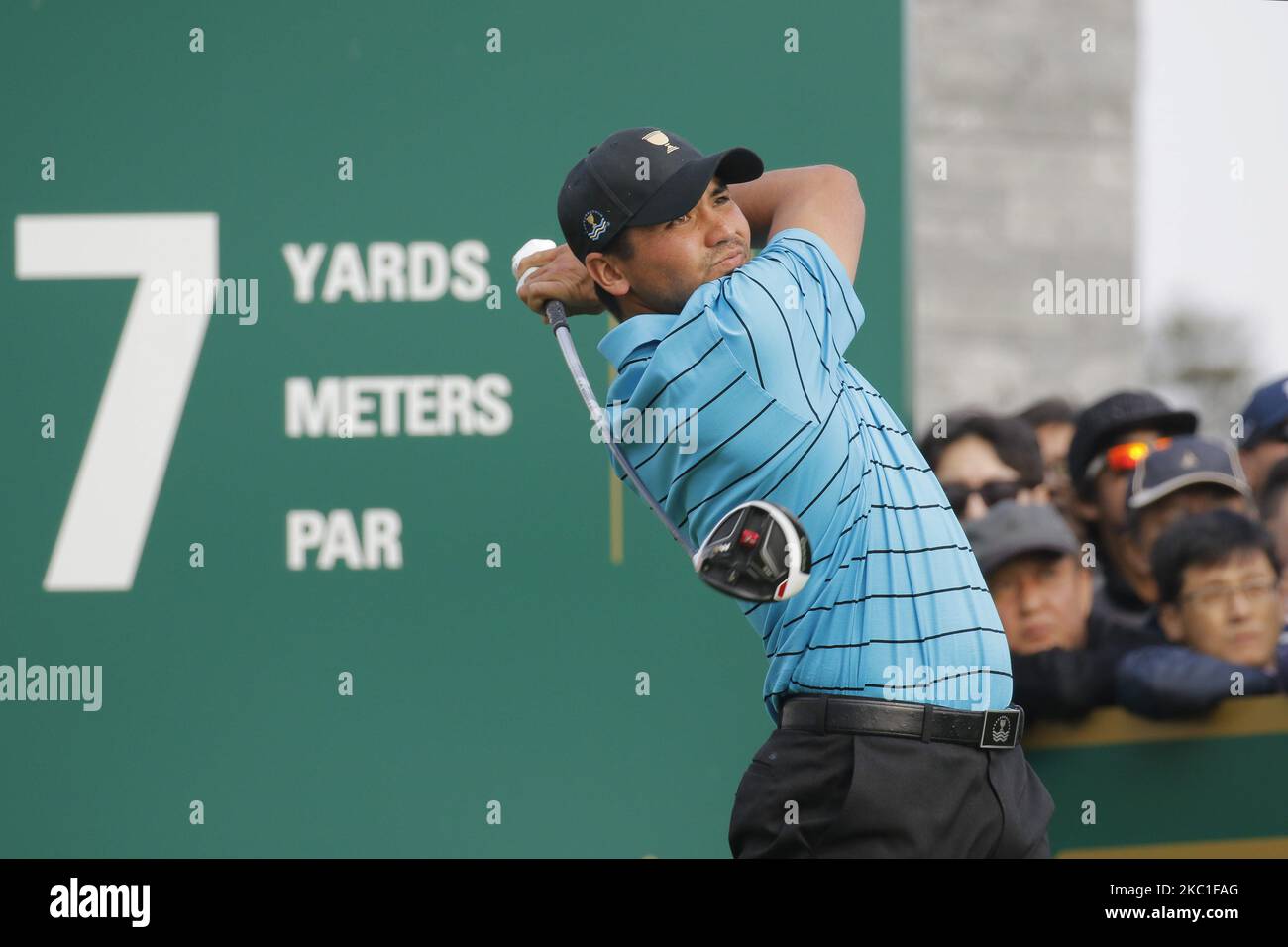 Azione del giocatore di squadra internazionale Jason Day sul tee 7th durante il PGA Presidents Cup Mix Match al Jack Nicklaus GC di Incheon, Corea del Sud, il 10 ottobre 2015. (Foto di Seung-il Ryu/NurPhoto) Foto Stock