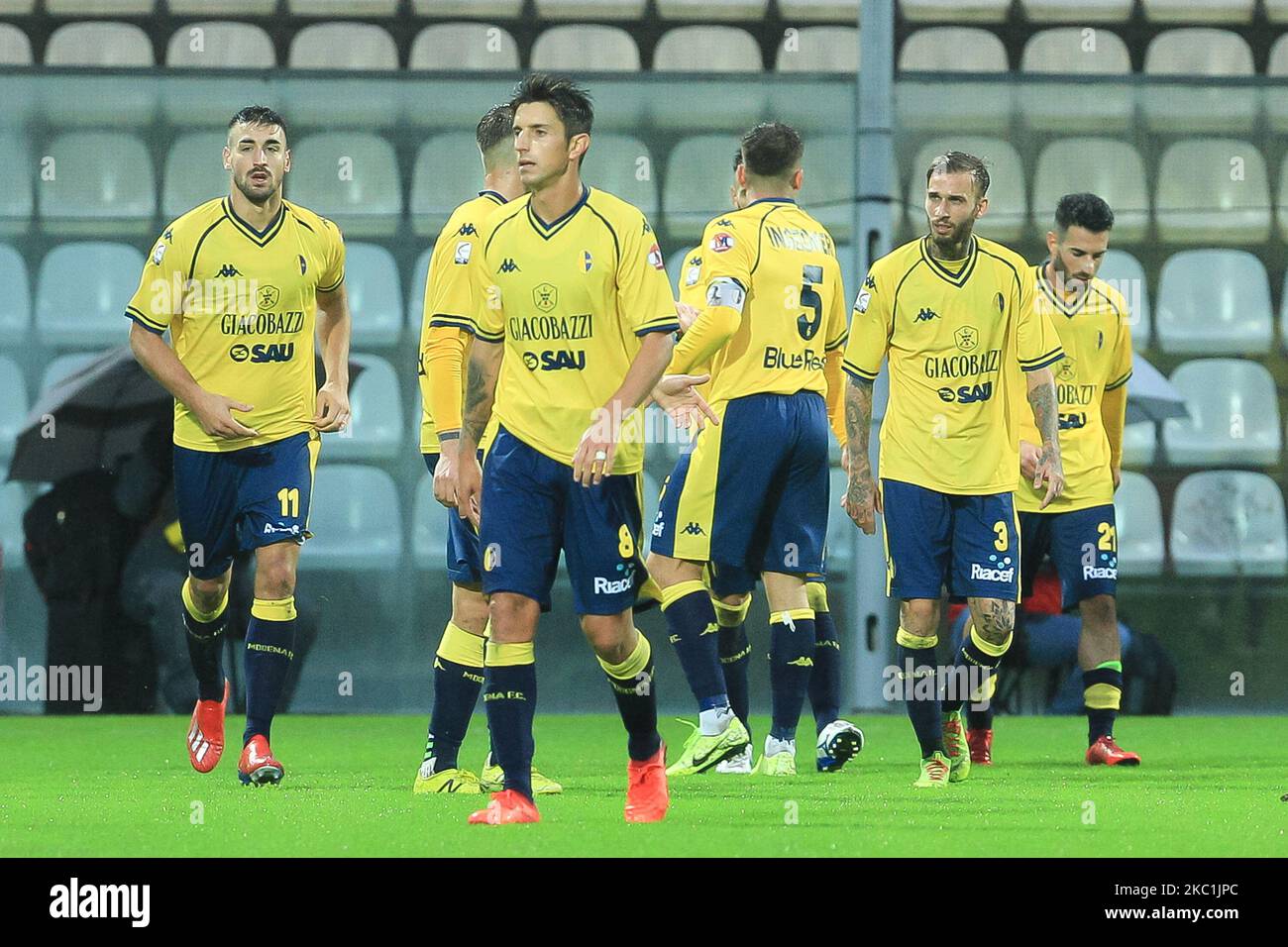 Alberto Spagnoli festeggia dopo aver segnato un gol durante la Serie C di Modena e Ravenna allo Stadio Braglia il 11 ottobre 2020 a Modena. (Foto di Emmanuele Ciancaglini/NurPhoto) Foto Stock