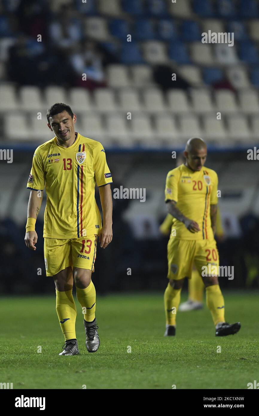 CLAUDIU Keseru e Ionut Mitrita reagiscono alla partita di calcio della UEFA Nations League nella città di Ploiesti 14 ottobre 2020. (Foto di Alex Nicodim/NurPhoto) Foto Stock