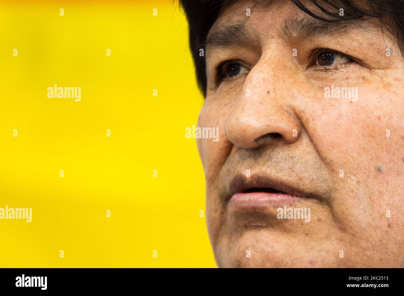 Evo Morales Ayma, ex presidente in esilio della Bolivia, durante una conferenza stampa al computer Center di Buenos Aires, Argentina, il 18 ottobre 2020, come parte delle elezioni presidenziali boliviane. (Foto di Manuel Cortina/NurPhoto) Foto Stock