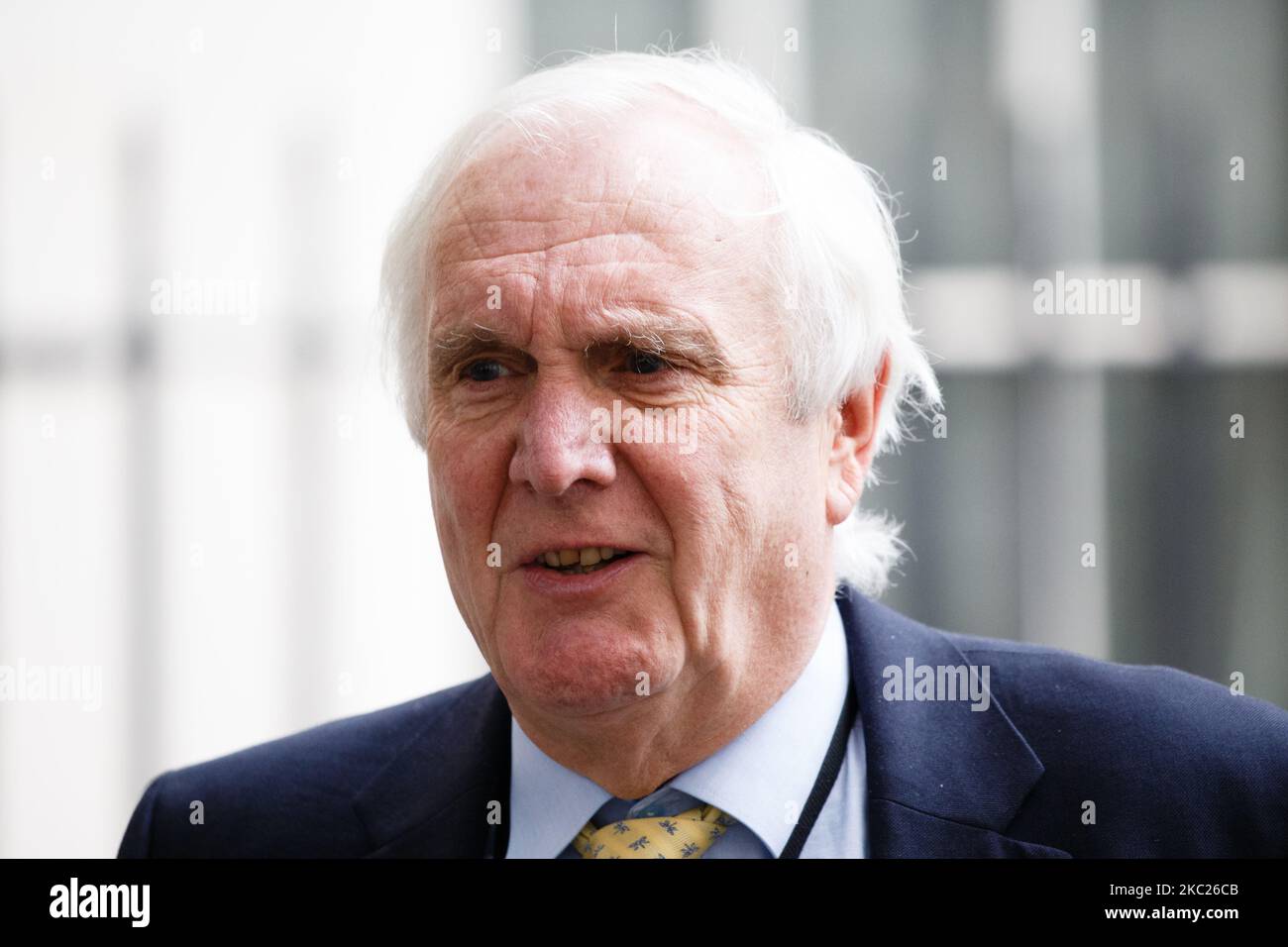 Sir Edward Lister, consigliere strategico capo del primo ministro Boris Johnson, lascia 10 Downing Street a Londra, Inghilterra, il 19 ottobre 2020. (Foto di David Cliff/NurPhoto) Foto Stock