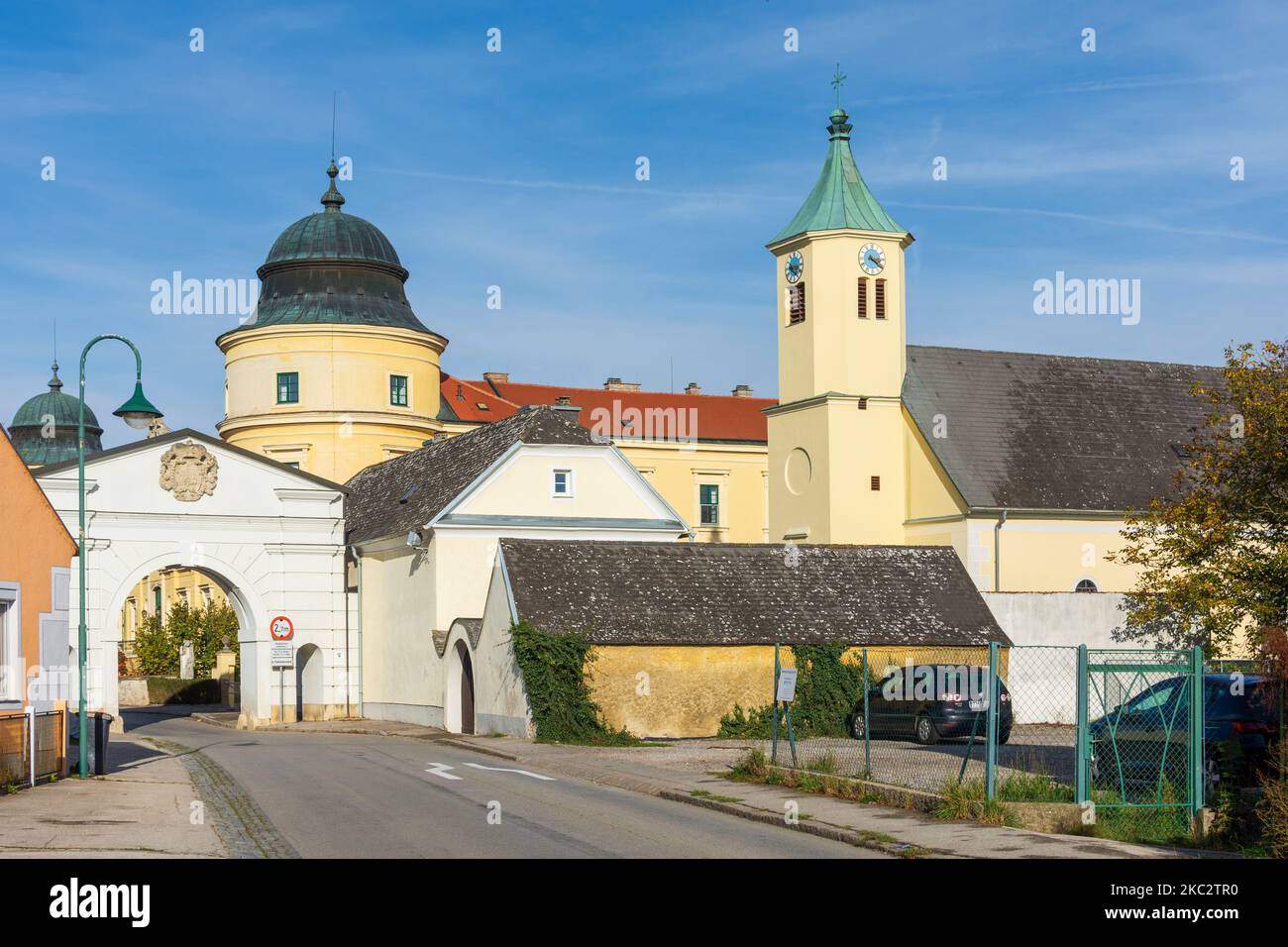Judenau-Baumgarten: Schloss Judenau Castello e chiesa a Wienerwald, boschi di Vienna, Niederösterreich, bassa Austria, Austria Foto Stock