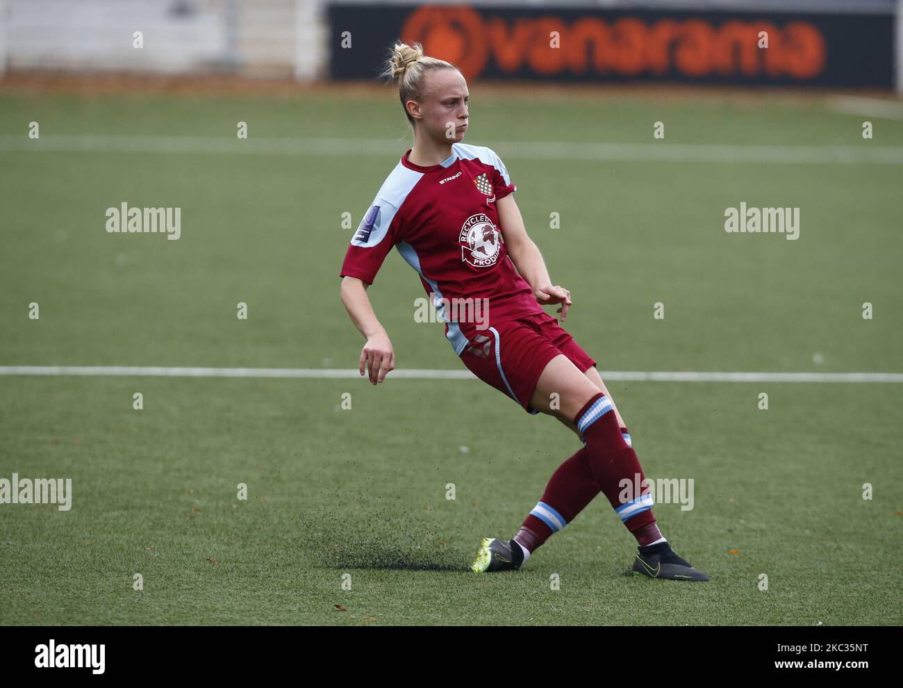 Riva Casley di Chesham United Ladies in azione durante la Vitality Women's fa Cup terzo turno Qualifiche tra Billericay Town Ladies e Chasham United Ladies a New Lodge, Billericay il 01st novembre, 2020 (Photo by Action Foto Sport/NurPhoto) Foto Stock