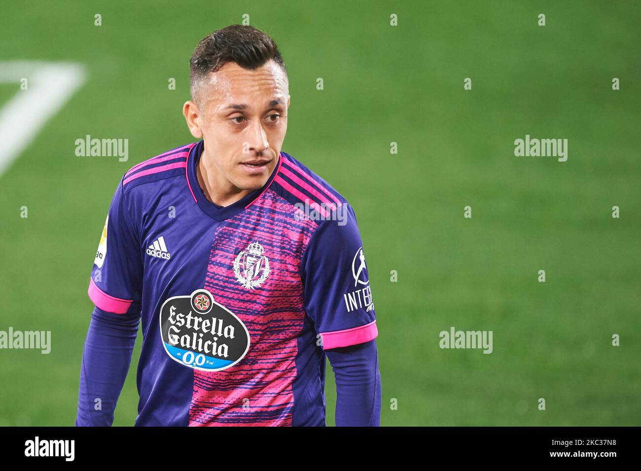 Fabian Orellana di Valladolid durante la Liga Santander mach tra Villarreal e Valladolid a Estadio de la Ceramica il 2 novembre 2020 a Vila-real, Spagna (Foto di Maria Jose Segovia/NurPhoto) Foto Stock