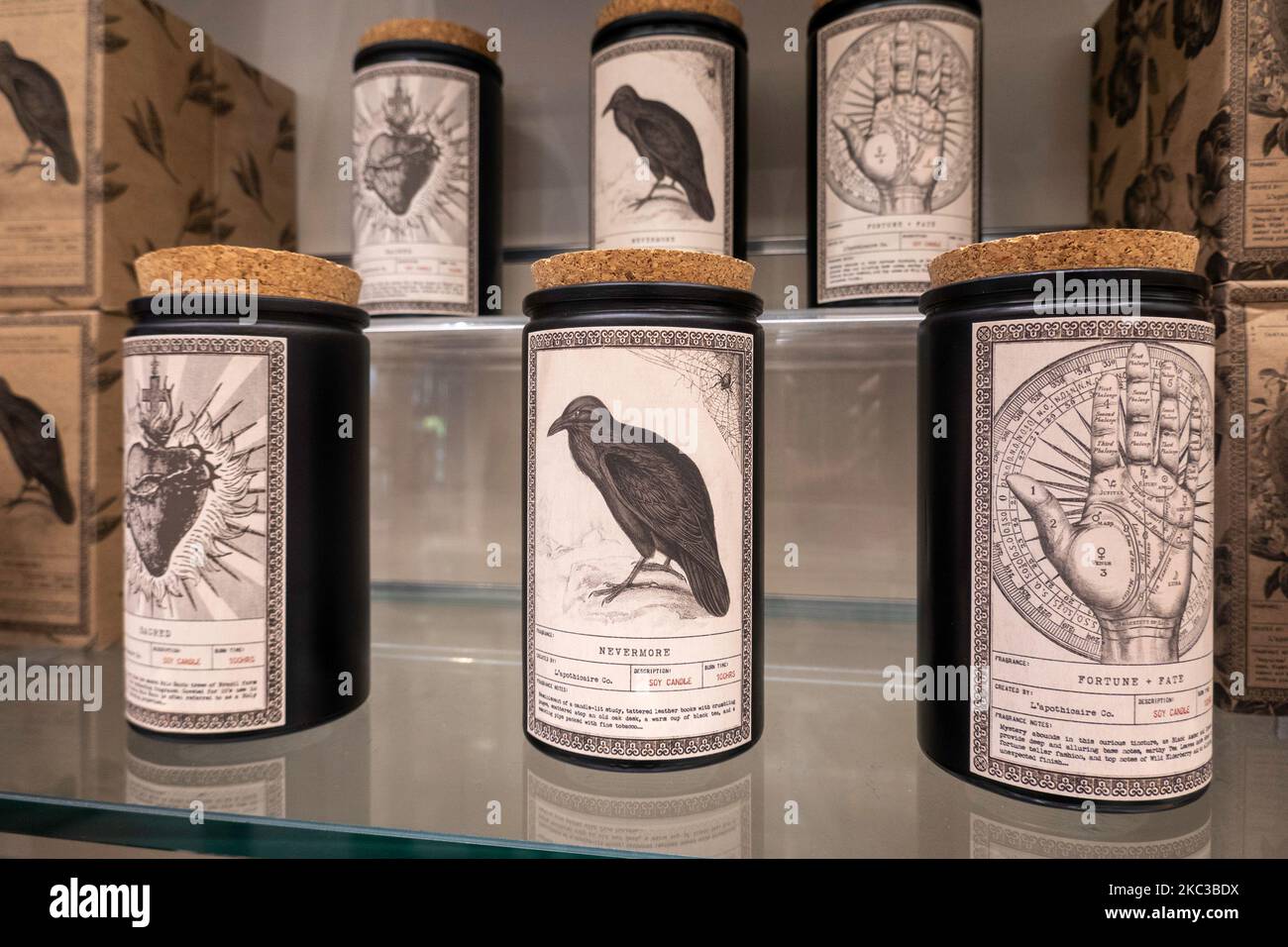 Il negozio di articoli da regalo della New York Historical Society & Library ha diversi prodotti in mostra, NYC, USA 2022 Foto Stock