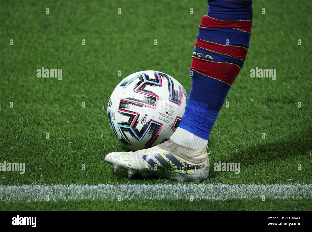 La palla della partita tra FC Barcelona e Atletico de Madrid, corrispondente alla settimana 7 della lega femminile spagnola Primera Iberdrola, giocata allo Stadio Johan Cruyff, il 11th novembre 2020, a Barcellona, Spagna. -- (Foto di Urbanandsport/NurPhoto) Foto Stock