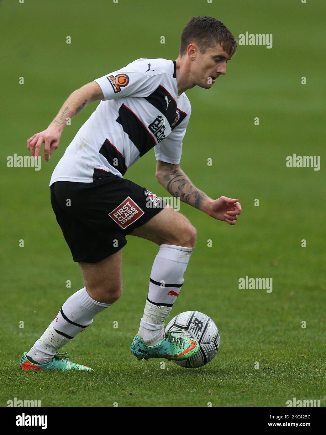 Durante la partita della Vanarama National League North tra Darlington e AFC Telford United a Blackwell Meadows, Darlington, sabato 14th novembre 2020. (Foto di Mark Fletcher/MI News/NurPhoto) Foto Stock