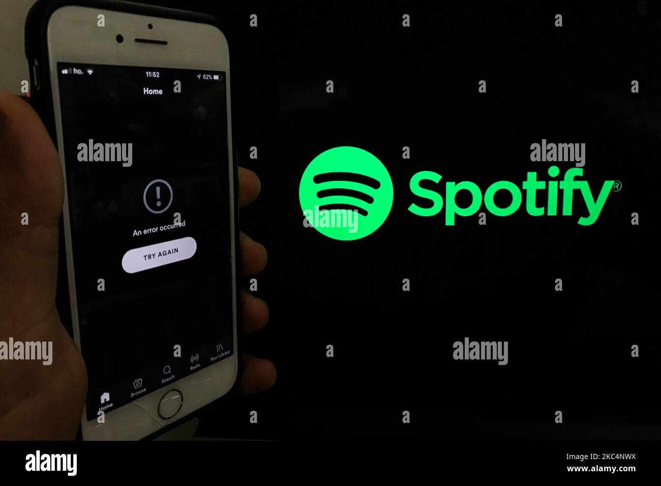 Music App Spotify Down a l'Aquila, Italia, il 27 novembre 2020. Spotify è presente in tutto il mondo su iOS e Android. (Foto di Lorenzo di Cola/NurPhoto) Foto Stock