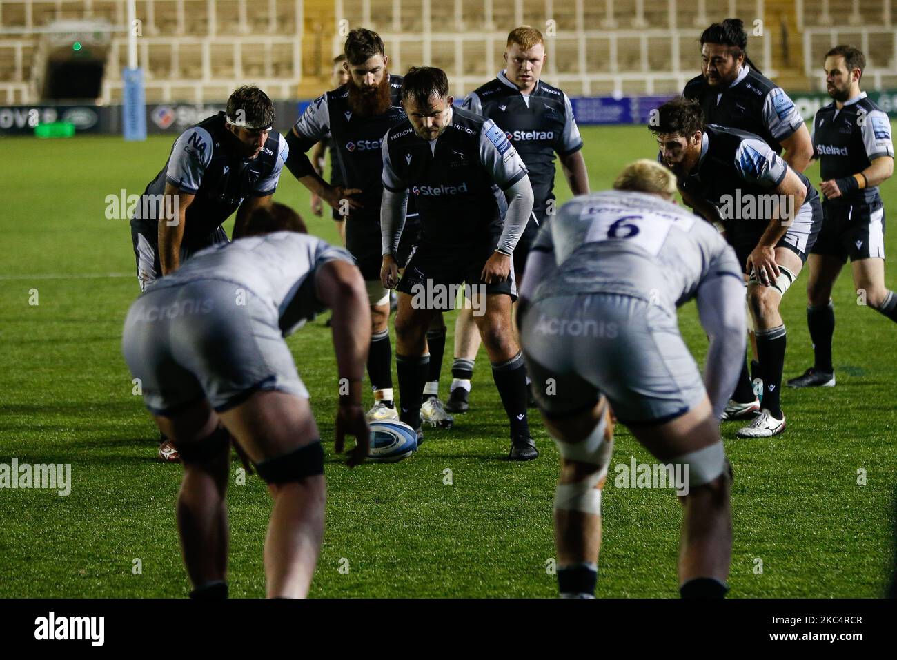 George McGuigan di Newcastle Falcons si prepara a prendere una pena di tap mentre Newcastle Falcons pummel la linea Sharks durante la partita Gallagher Premiership tra Newcastle Falcons e sale Sharks a Kingston Park, Newcastle venerdì 27th novembre 2020. (Foto di Chris Lishman/MI News/NurPhoto) Foto Stock