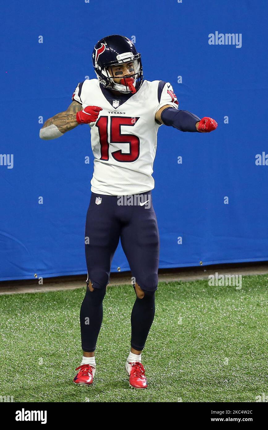 Il ricevitore Will Fuller (15) di Houston Texans festeggia dopo aver fatto un touchdown durante la seconda metà di una partita di football tra gli Houston Texans e i Detroit Lions a Detroit, Michigan USA, giovedì 26 novembre 2020. (Foto di Amy Lemus/NurPhoto) Foto Stock