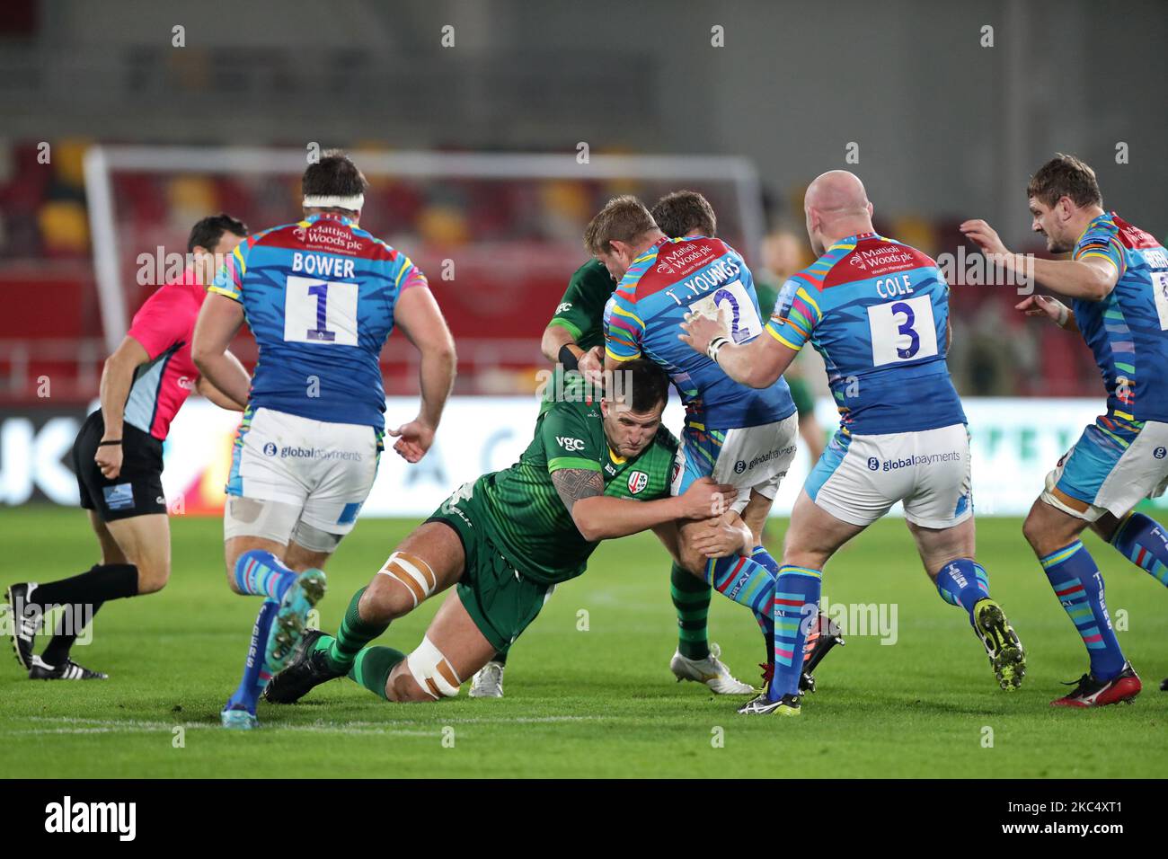 Tom Youngs, l'hooker dei Leicester Tigers, viene preso in mano durante la partita della Gallagher Premiership tra London Irish e Leicester Tigers al Brentford Community Stadium di Brentford, Londra, Inghilterra il 29th novembre 2020. (Foto di Jon Bromley/MI News/NurPhoto) Foto Stock