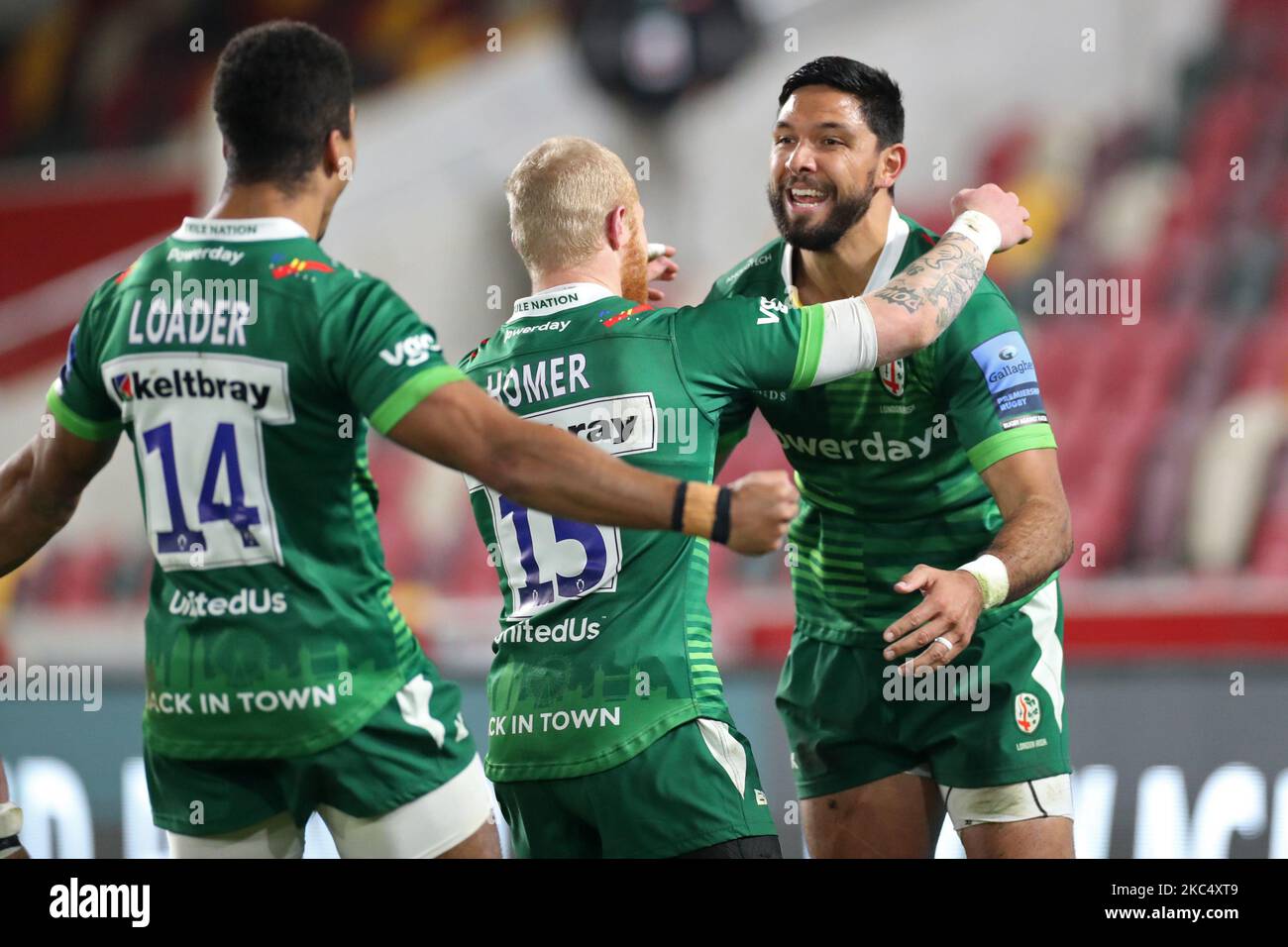 Il centro irlandese di Londra Curtis Rona celebra la sua prova durante la partita della Gallagher Premiership tra London Irish e Leicester Tigers al Brentford Community Stadium di Brentford, Londra, Inghilterra, il 29th novembre 2020. (Foto di Jon Bromley/MI News/NurPhoto) Foto Stock